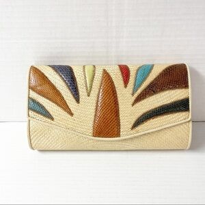 VINTAGE Bequizo Cream Straw Peacock Accent Clutch